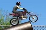 Байкър в строителния склад  Construction Yard Bike